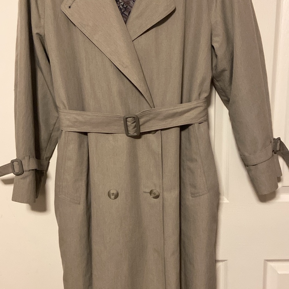 Vintage London Fog trench coat Ashley khaki coat Sz 10 & fits M - L - Picture 6 of 16